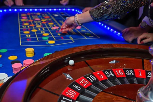 legend link platform overview showing sports and casino game categories on desktop